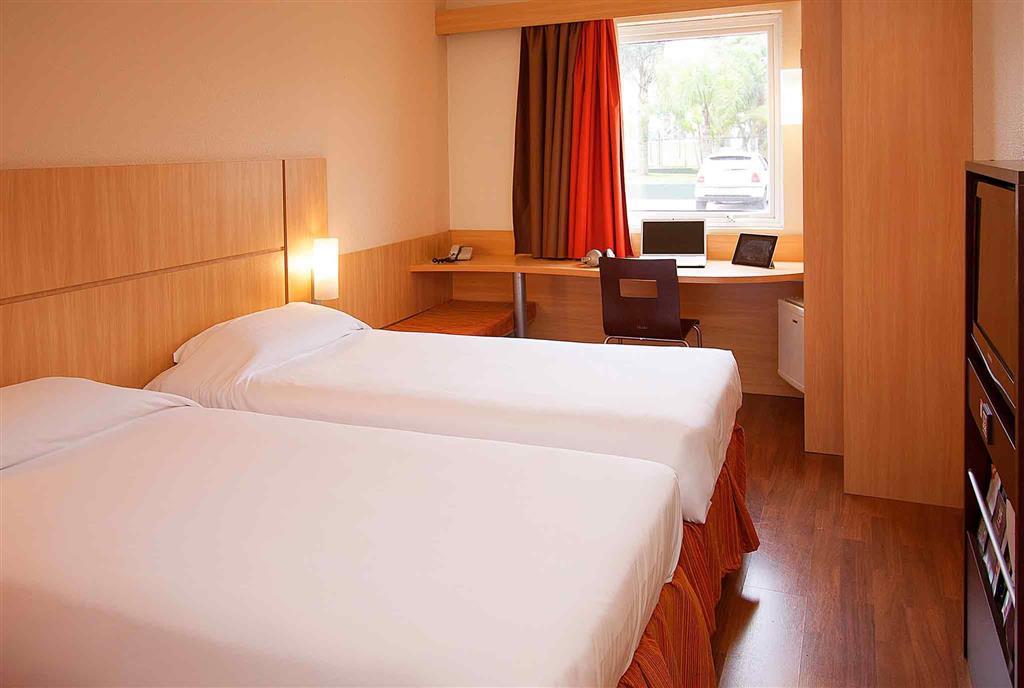 Hotel Ibis Curitiba Aeroporto São José dos Pinhais Zimmer foto